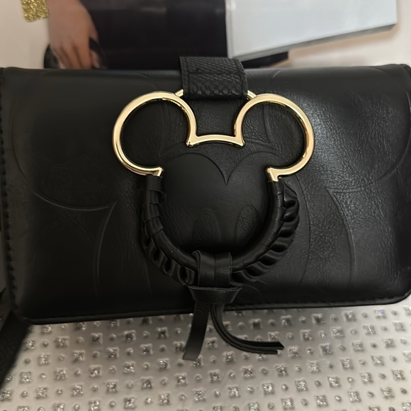 Disney Mickey Mouse Conventional Zipper Wallet - New with Tags - Picture 9 of 11